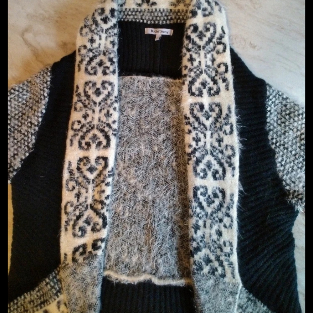 Violet Ruby Cardigan - Picture 8 of 10